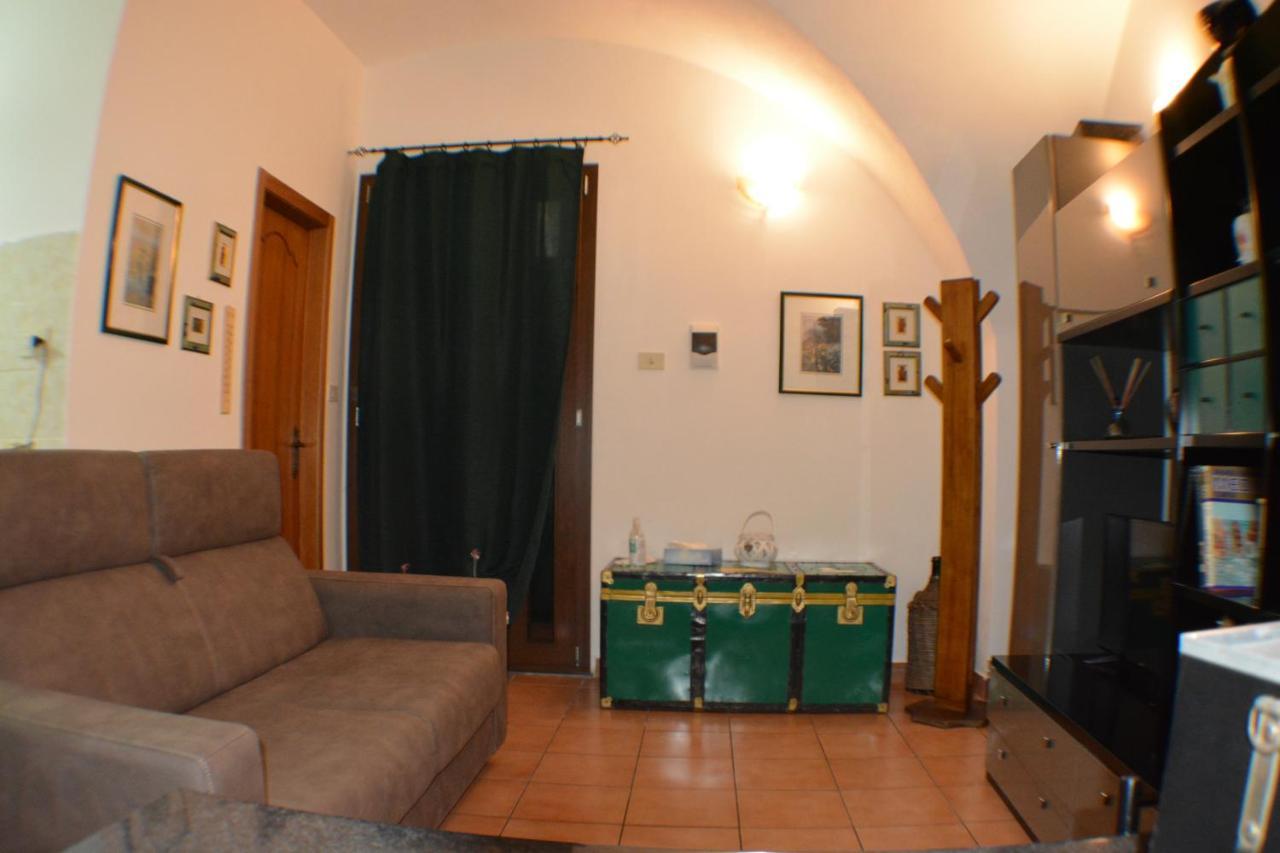 Casa Romeo Vila Adrano Exterior foto