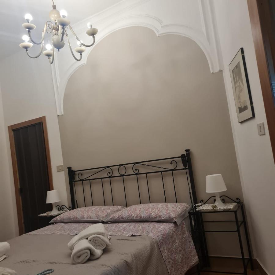 Casa Romeo Vila Adrano Exterior foto